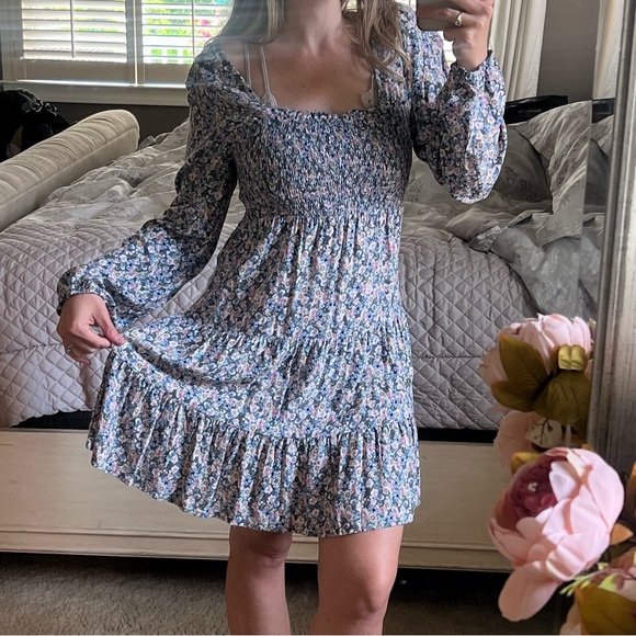 wild fable Dresses & Skirts - WILD FABLE | Floral Smocked Long Sleeve Mini Dress Medium
